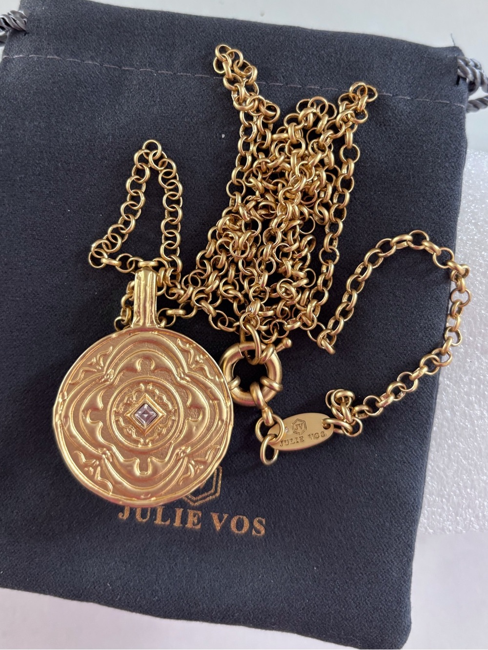 NWOT Julie Vos Gold-Tone Necklace with Mountain Blue Round Pendant - Picture 6 of 6